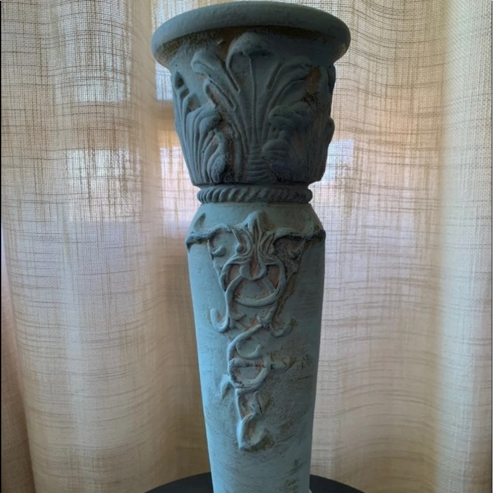 CANDLE HOLDER